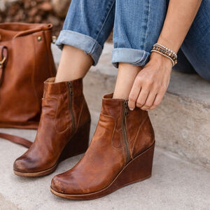 Women's Kork-Ease Brown Leather Wedge Ankle Boots Size 7.5